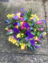 seasonal posy 